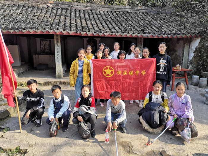 ╠记横溪镇中学学习雷锋月活动 宁波市鄞州区横溪镇中心初级中学