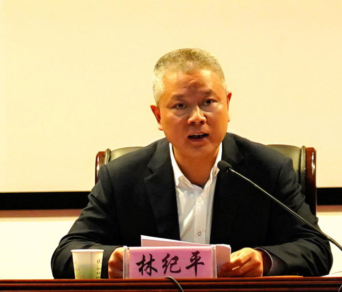 徐旭升部署推进联村导师工作学校代表典型发言教育局局党委委员戴慧斌