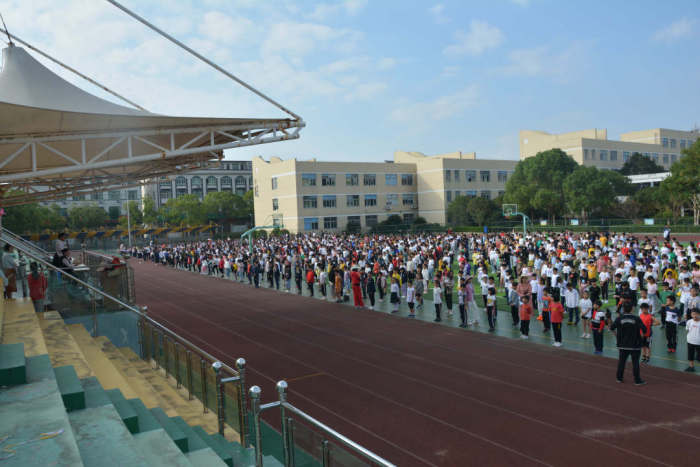 扬体育精神展少年活力蓬街镇中心小学第十二届田径运动会